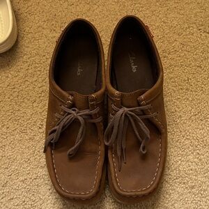 Clarks women Tan Leather Loafers